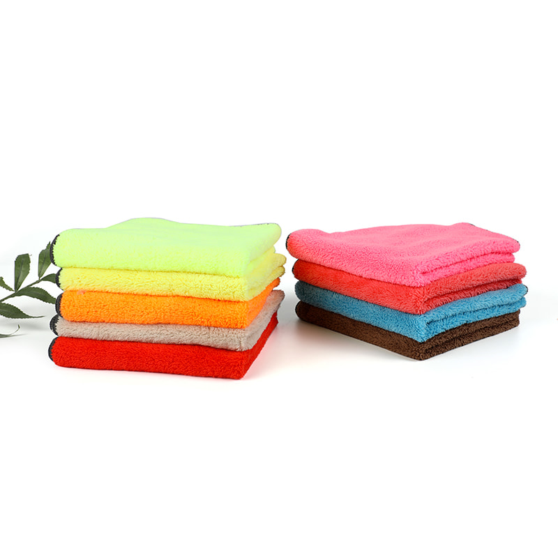 How do microfiber car wash towels differ from traditional towels?